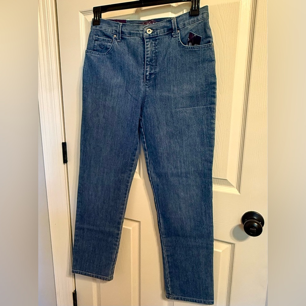 Gloria Vanderbilt Classic Fit Tapered-Leg Blue Denim Jeans - Size 12P, NWT